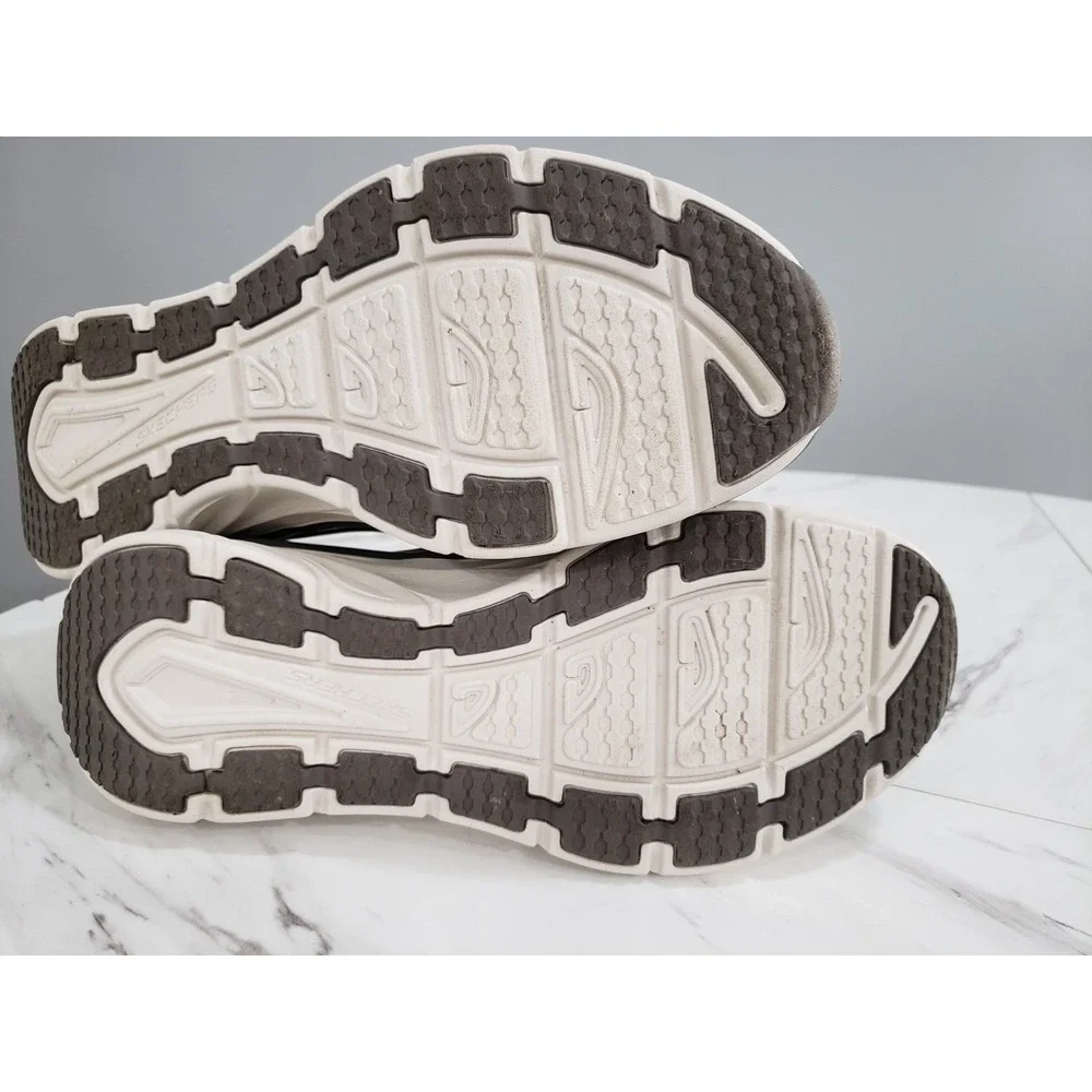 SKECHERS MEN'S‎ D'LUX WALKER-ORFORD 232455BRN MEDIUM WIDTH SLIP-IN WALKING SHOES